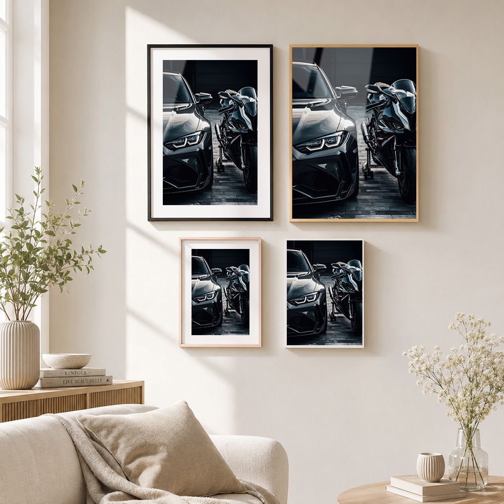 Zwarte auto en motorfiets duo  - Metal Photo Panel recensie en prijs